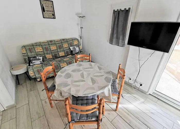 Les Yoles - Trois Pieces Mezzanine Pour 8 Personnes A Port Leucate. Ref: 2yol_37 Mae-4004 *