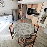 Villa Résidence Les Yoles - Trois Pièces Mezzanine Pour 8 Personnes à Port Leucate. Réf: 2yol_37 Mae-4004 *