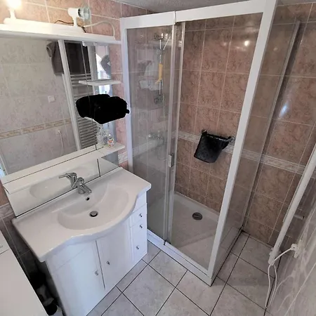 Les Yoles - Trois Pieces Mezzanine Pour 8 Personnes A Port Leucate. Ref: 2yol_37 Mae-4004 וילה לאוקאט