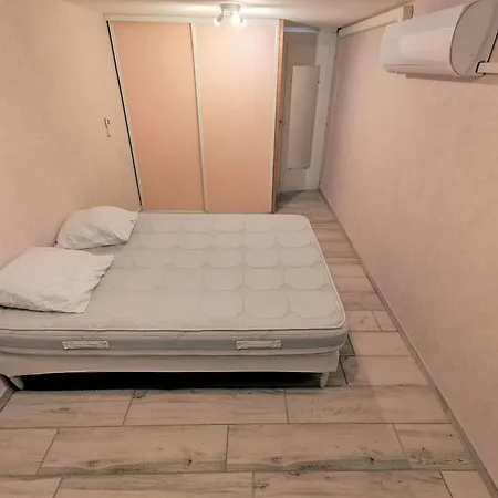 Les Yoles - Trois Pieces Mezzanine Pour 8 Personnes A Port Leucate. Ref: 2yol_37 Mae-4004